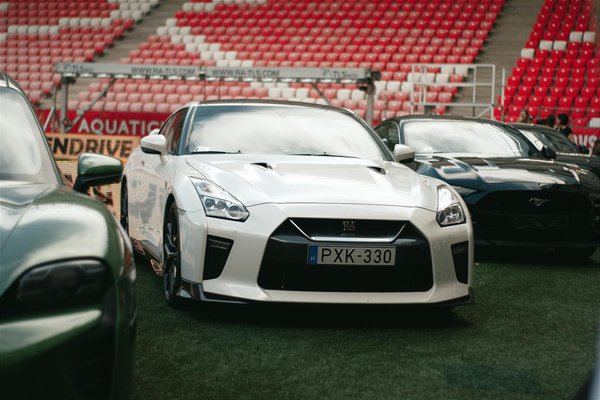 Welche Sicherheitsmerkmale sind in zukünftigen Autos entscheidend?